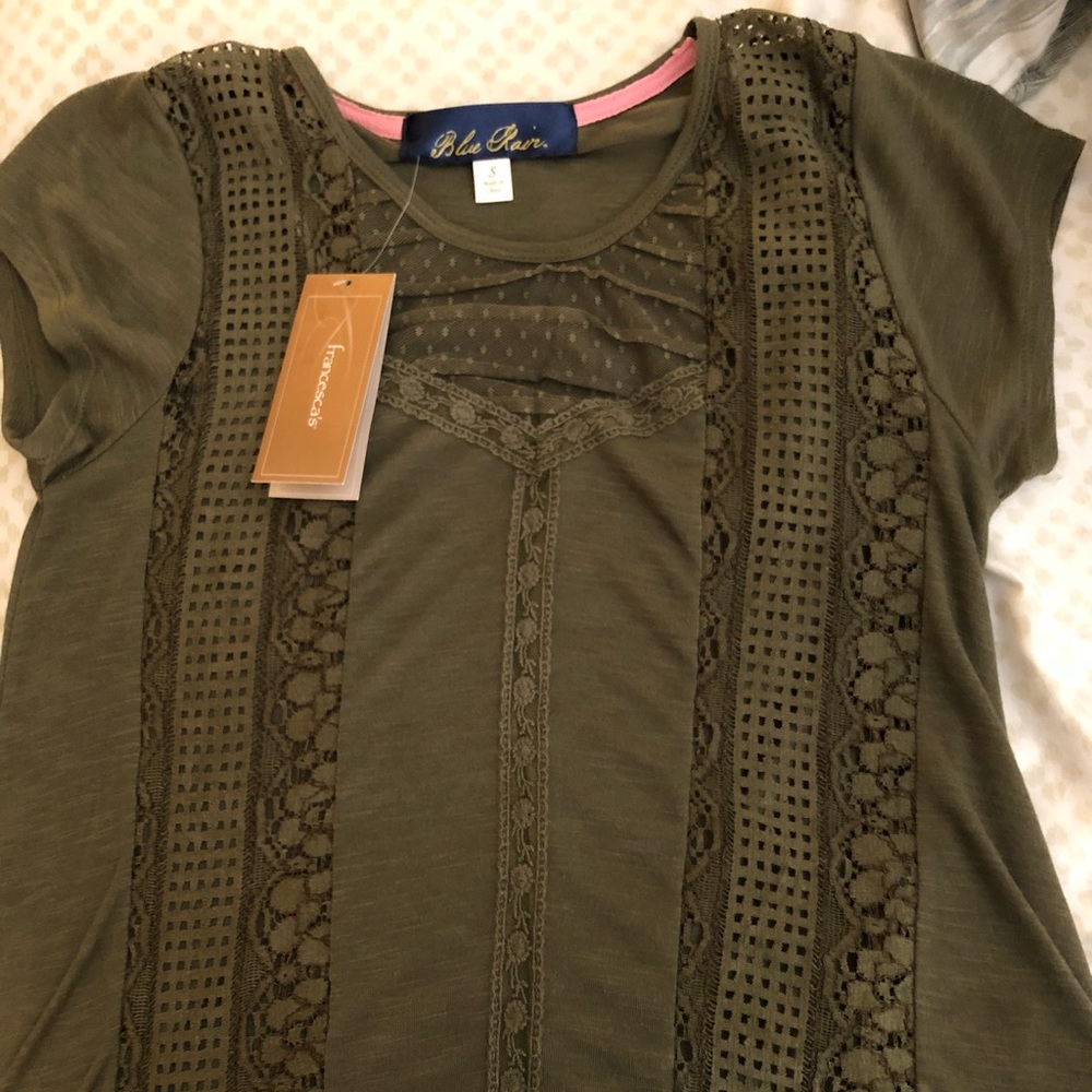 Francesca’s green top